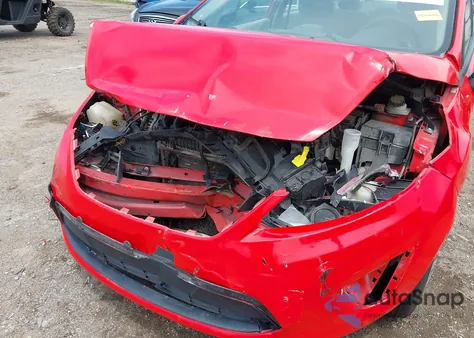 2013 Ford Fiesta Se z USA, uszkodzony, nr VIN 3FADP4BJ2DM162652